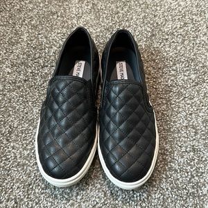 NWOT Steve Madden Shoes